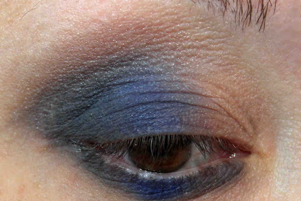 Ice Queen, Blaugrau