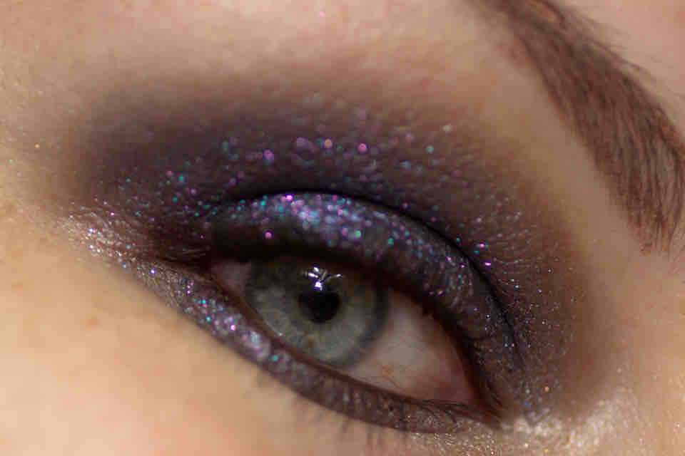 IsaDora Cream Mousse Eye Shadow Makeup: Galaxy - Gun Metal - Champagne (3) IsaDora Cream Mousse Eye Shadow Makeup: Galaxy - Gun Metal - Champagne (3)