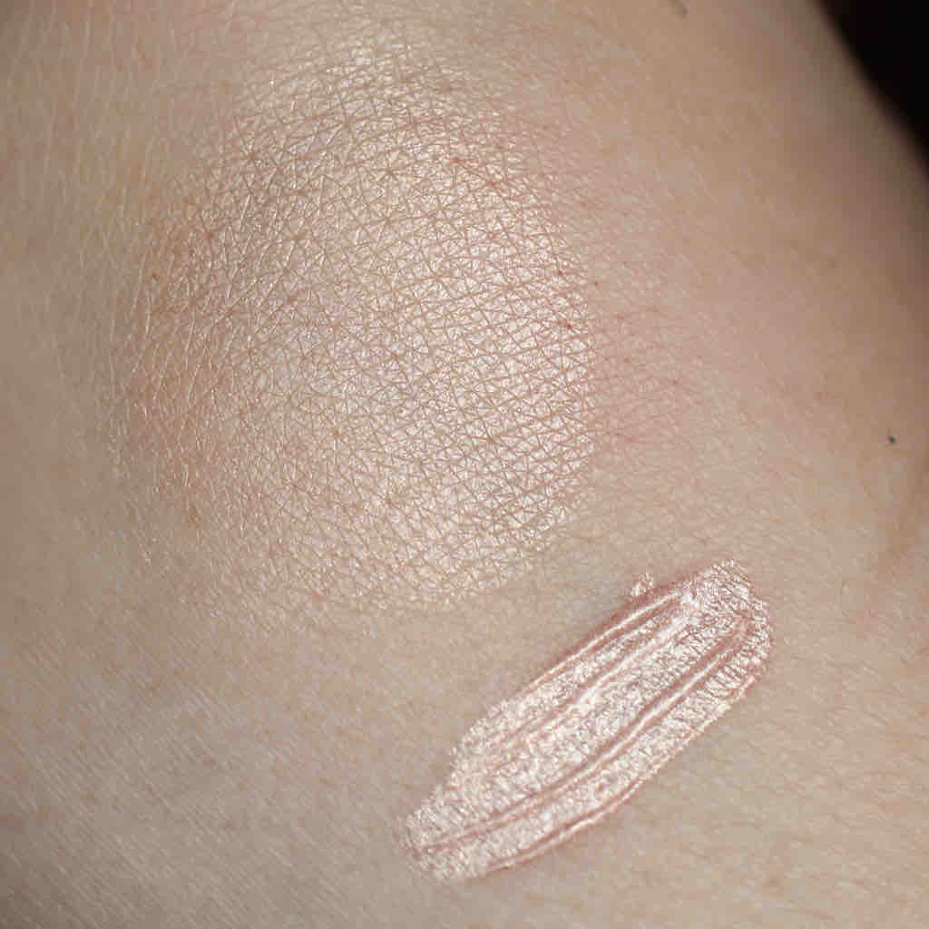 KIKO 'Coral Shimmer' Ray of Light Highlighter Pen 02 (10) KIKO 'Coral Shimmer' Ray of Light Highlighter Pen 02 (10)