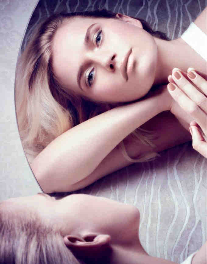 LAURA MERCIER Summer Nudes