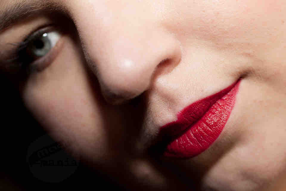 MAC Charmed Im Sure Lipstick - Marilyn Monroe - Flash