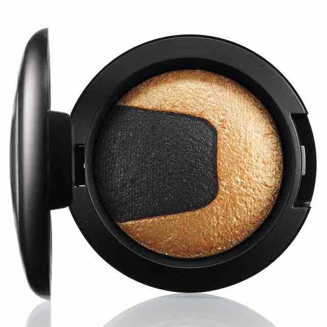 MAC Divine Night Mineralize Eyeshadow Gilded Night MAC Divine Night Mineralize Eyeshadow Gilded Night