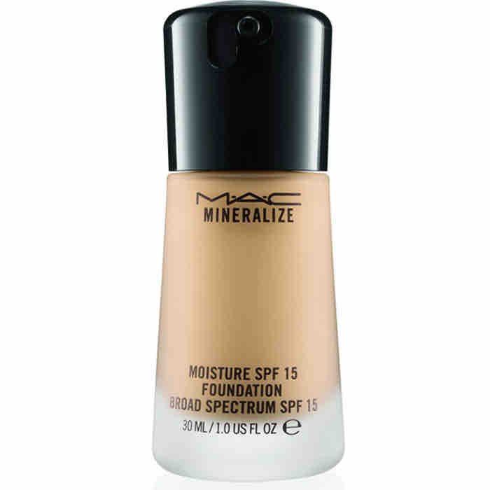 MAC Mineralize Moisture Foundation