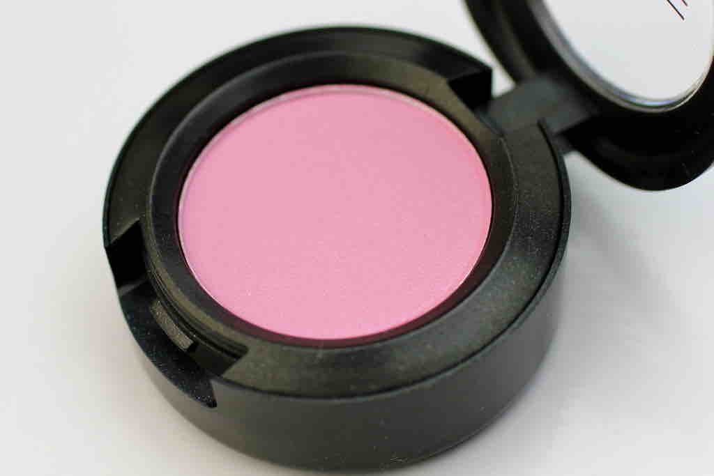 MAC Miss Piggy Eyeshadow