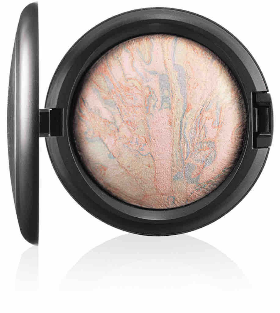 MAC Reel Sexy Mineralize Skinfinish Lightscapade MAC Reel Sexy Mineralize Skinfinish Lightscapade