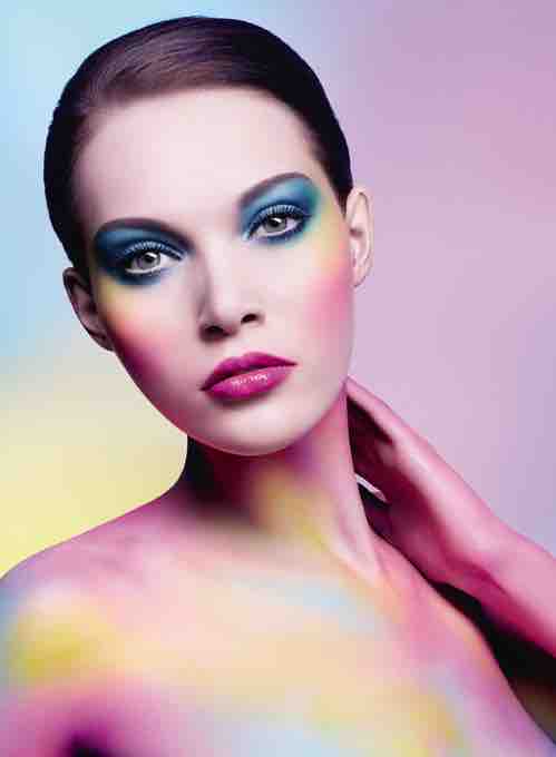 MAKE UP FOR EVER Artist Shadow Relaunch 2014 Promo