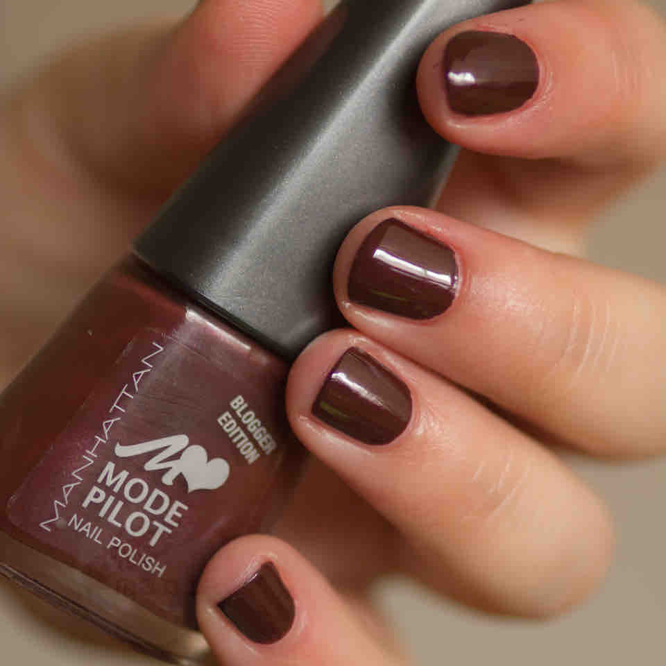 MANHATTAN 02M St. Honore Blogger Edition Nail Polish MANHATTAN 02M St. Honore Blogger Edition Nail Polish