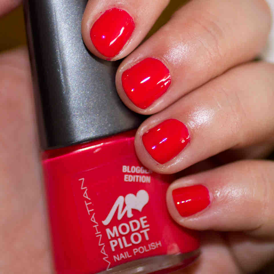 MANHATTAN 06M Odeonsplatz Blogger Edition Nail Polish - Blitz MANHATTAN 06M Odeonsplatz Blogger Edition Nail Polish - Blitz