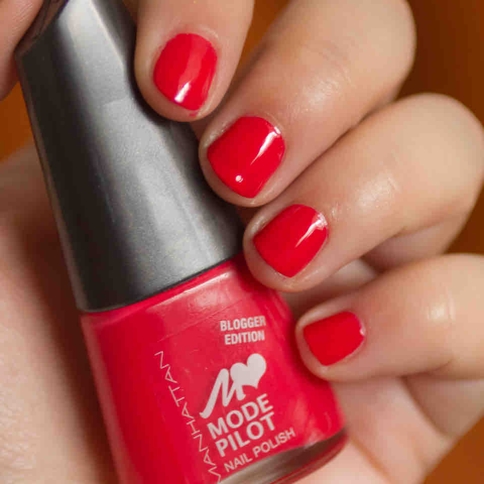 MANHATTAN 06M Odeonsplatz Blogger Edition Nail Polish - Tageslicht MANHATTAN 06M Odeonsplatz Blogger Edition Nail Polish - Tageslicht