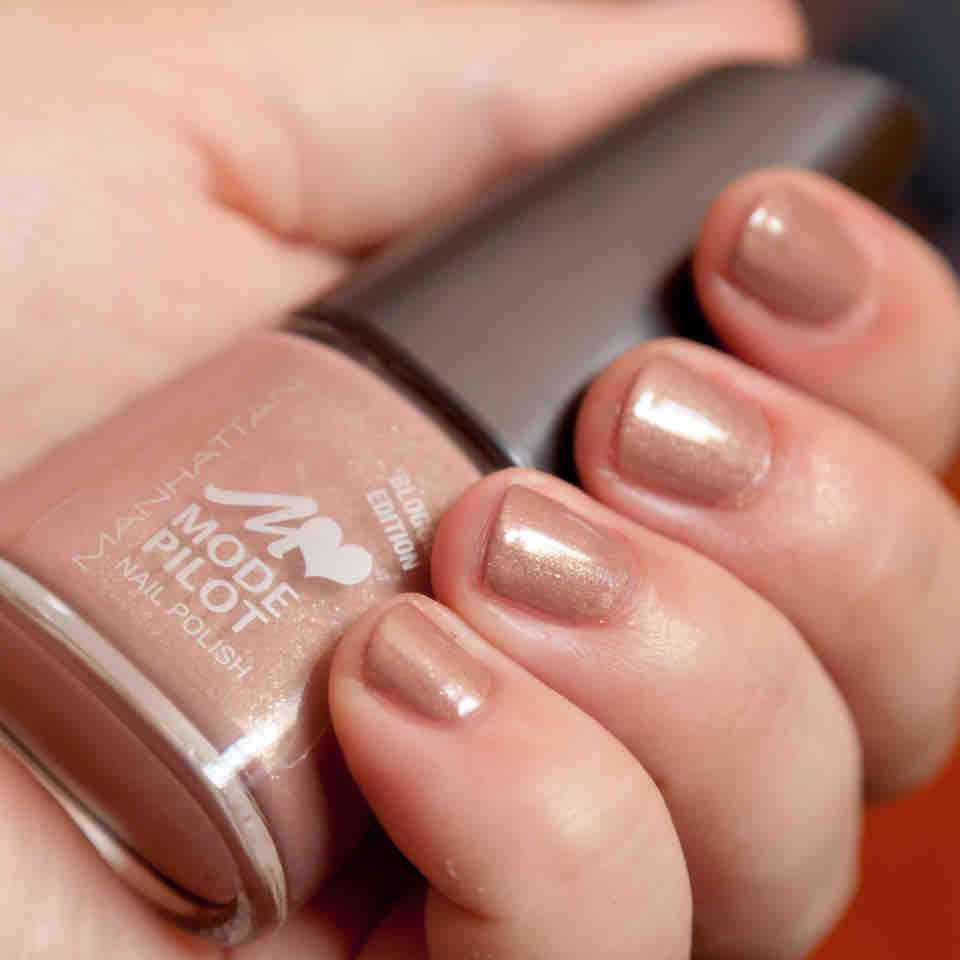 MANHATTAN 09M Roppongi Blogger Edition Nail Polish - Light MANHATTAN 09M Roppongi Blogger Edition Nail Polish - Light