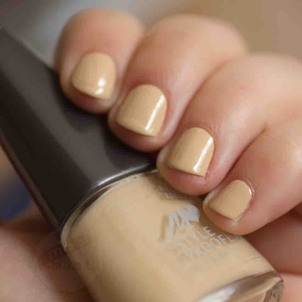 MANHATTAN 10S Home Made Bread Blogger Edition Nail Polish (47) MANHATTAN 10S Home Made Bread Blogger Edition Nail Polish (47)