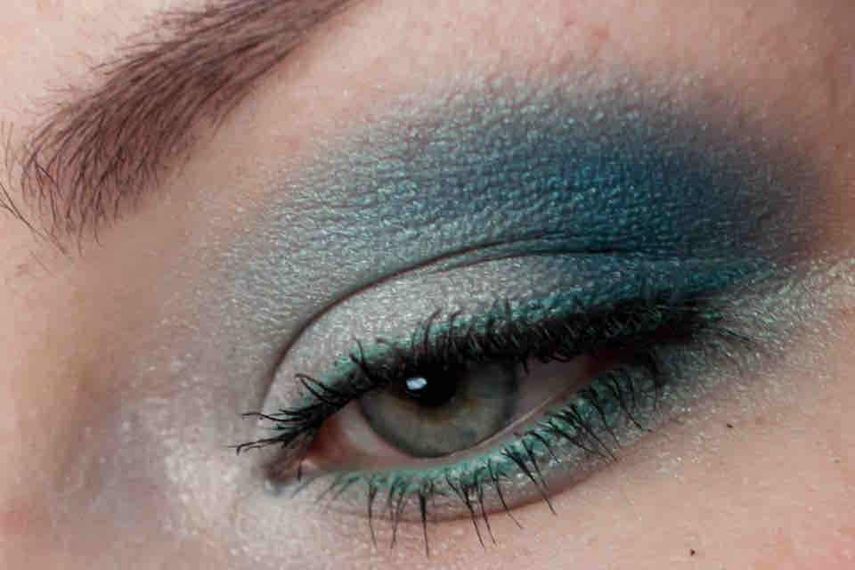 MISSLYN 'Lifestyle' Intense Color Liner vs. DIOR 'Turquoise' Diorshow Liner Makeup