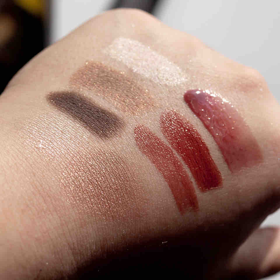 MISSLYN Swatches - indirektes Sonnelicht - Brit Chic
