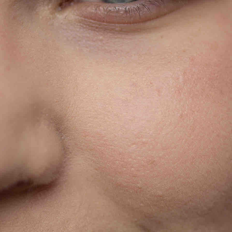 NARS Sheer Glow Foundation (19) NARS Sheer Glow Foundation (19)