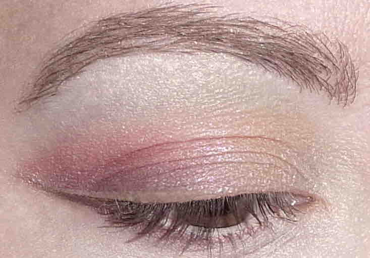 Rouge als Lidschatten