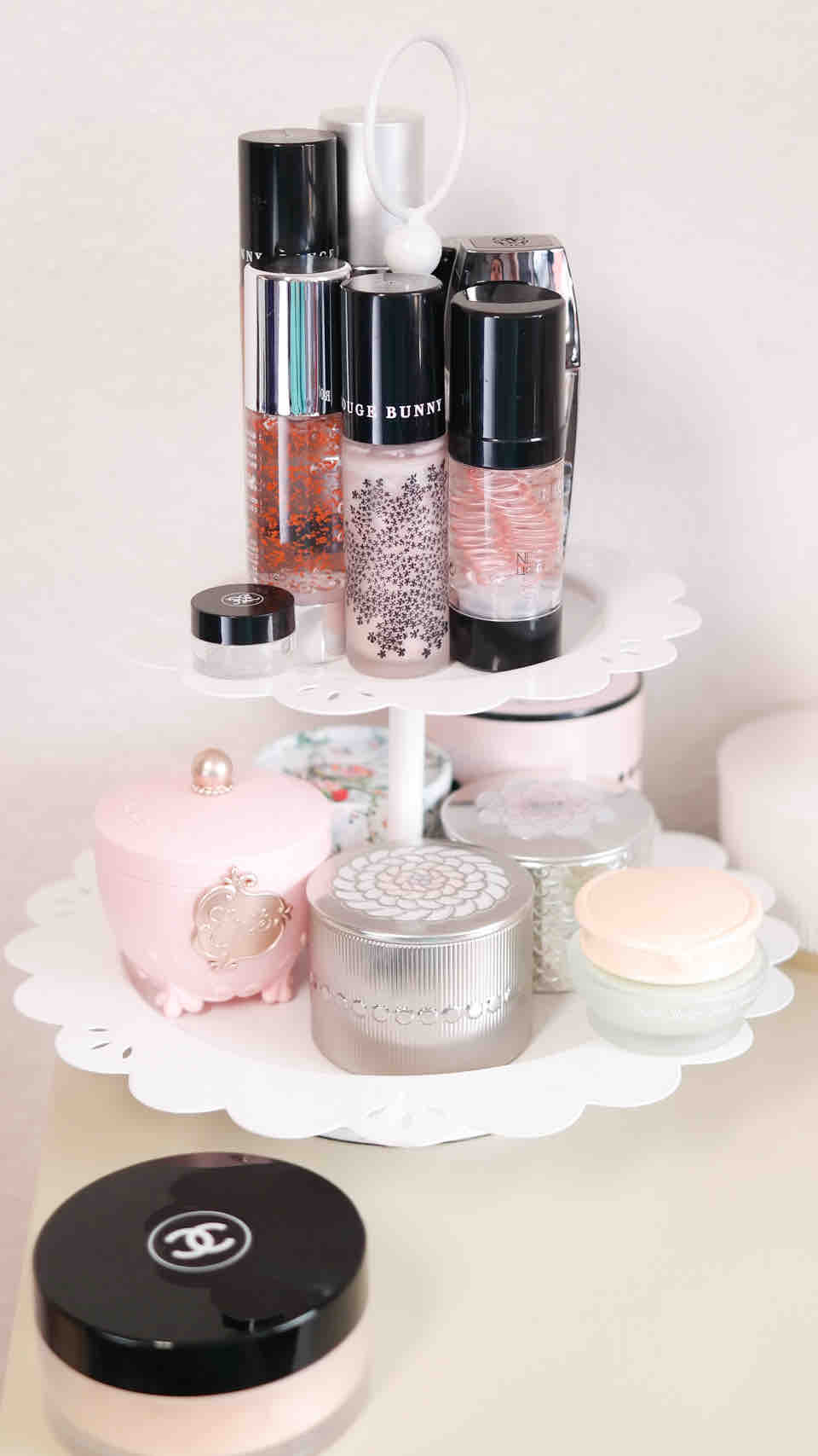 Beauty Etagere GUERLAIN Meteorites Etude House Primer