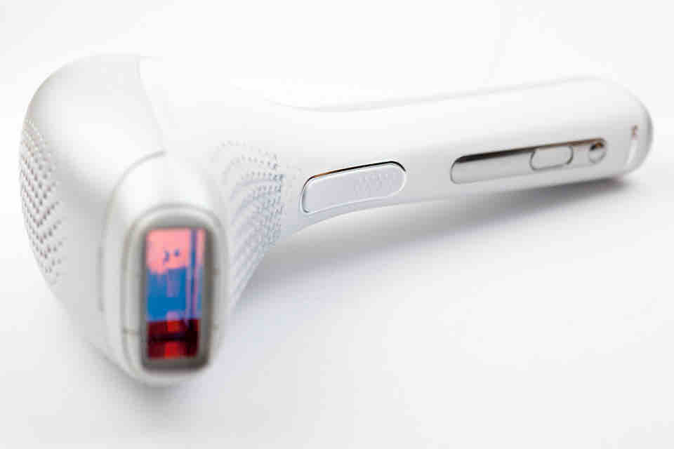 PHILIPS Lumea Precision Plus SC2003 liegend
