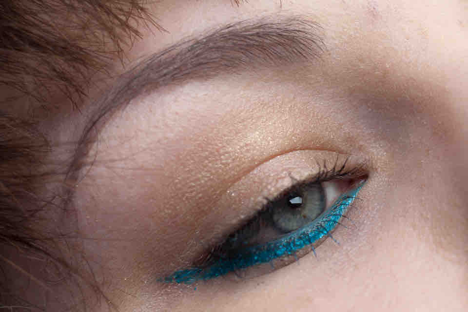 Paul Joe Eye Gloss Lipgloss Milani Turqoise Eyeliner Makeup Look (6)