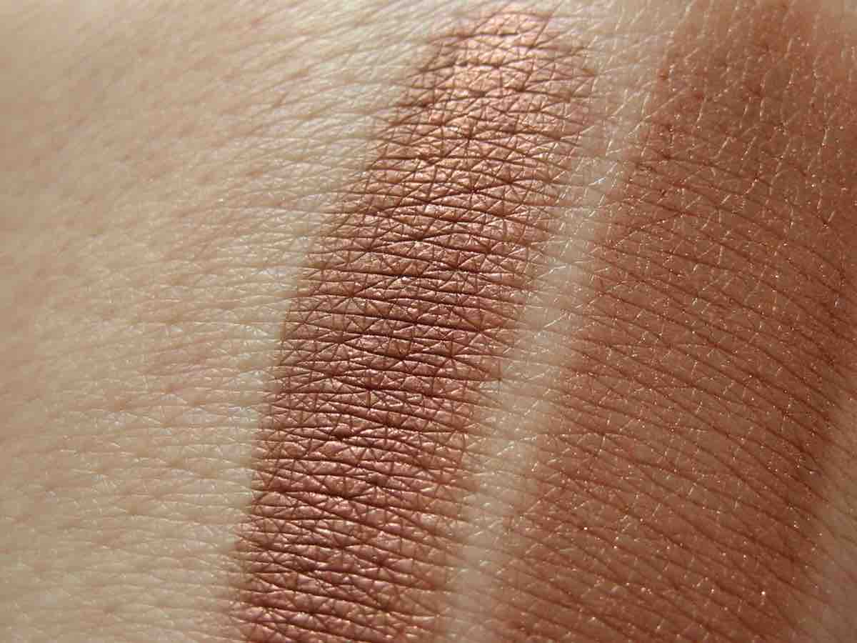 Pure Luxe_Luxe_Swatch