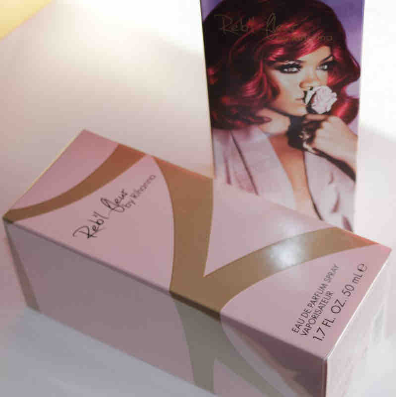 RIHANNA Rebl fleur RIHANNA Rebl fleur