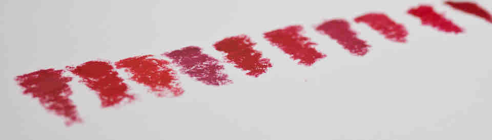 Rote Lippenstifte im Vergleich - MAC Charmed Im Sure - Marilyn Monroe - Catrice - Artdeco - IsaDora - p2 - Pic