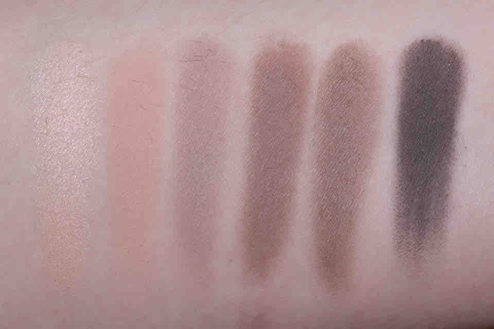 Finger-Swatches in der Sonne