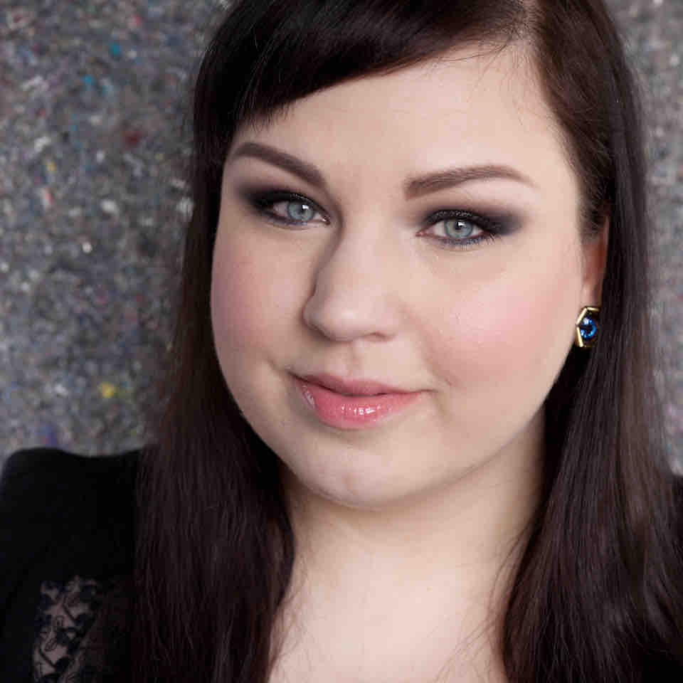 URBAN DECAY Zodiac MAKE UP FOR EVER Aqua Black Makeup Look