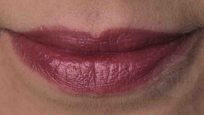 USLU Airlines PMF PARMA G.VERDI Lipstick Glitter Red (12)