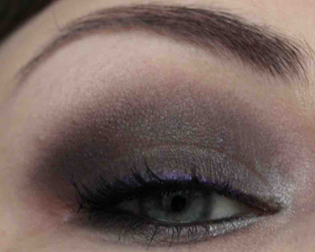 CATRICE Smokey Eyes (5)