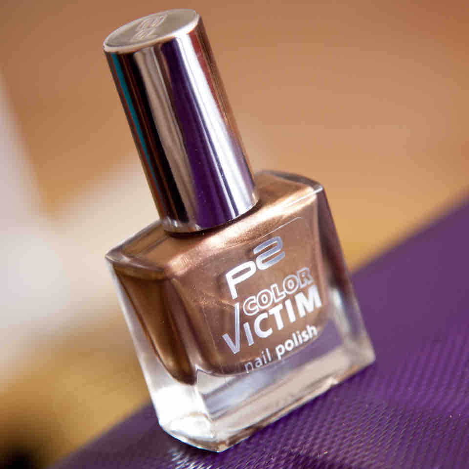 p2 Sparkling Surprise Color Victim Nail Polish 870