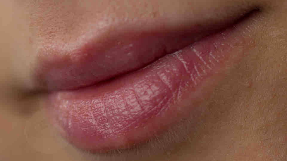 p2 What's Up? Beach Babe Juicy Lipbalm Vanilla Passion (5)